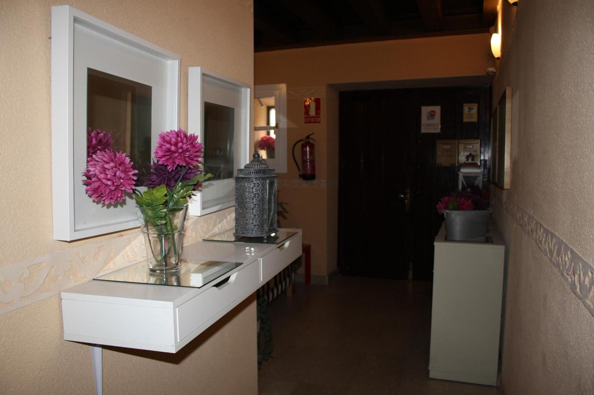 Refitoleria Apartamentos Segovia Ngoại thất bức ảnh