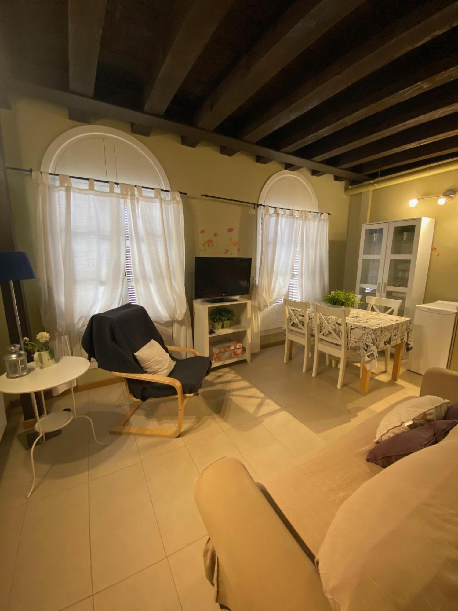 Refitoleria Apartamentos Segovia Ngoại thất bức ảnh