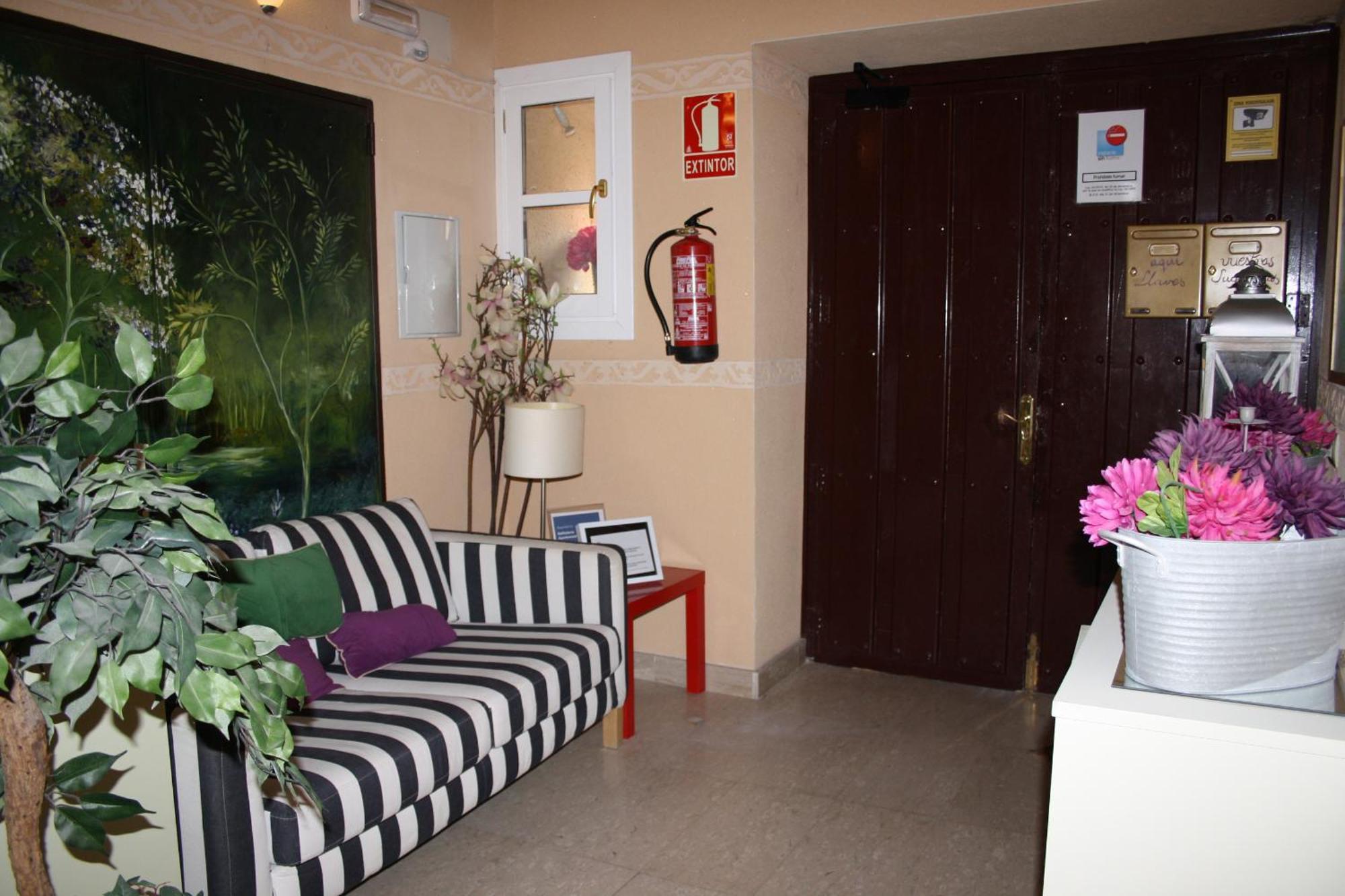 Refitoleria Apartamentos Segovia Ngoại thất bức ảnh